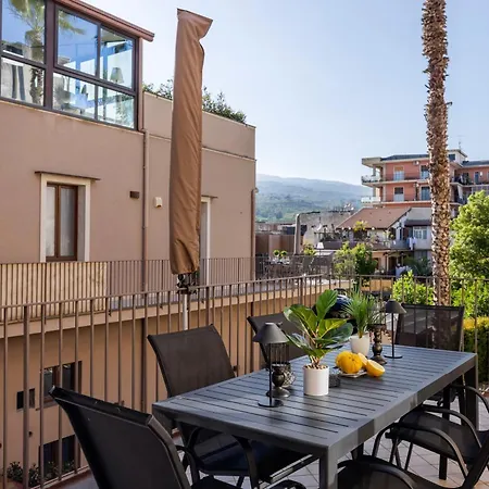 Luxury Historic Near Catania, Taormina, The Sea And Mount Etna By Sicilian Relaxing Homes בית נופש ג'יארה